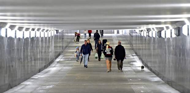 Подземный переход с четырьмя лифтами построили на Южной рокаде