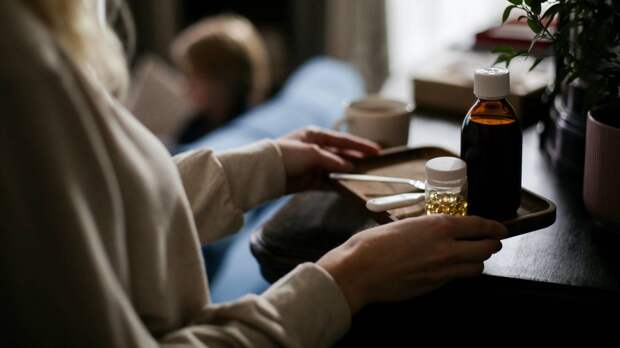 Инфекционист Темник заявила о неэффективности противокашлевых препаратов при «Омикроне»