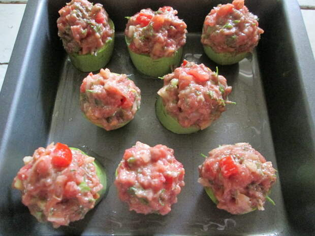 Закуска «Фаршированные кабачки-стаканчики»