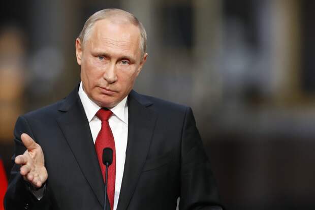 О Макроне, Трампе и Украине: Путин побеседовал с французскими журналистами