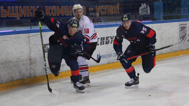 ХК «Южный Урал» взял реванш у «Молота» за поражение в Перми
