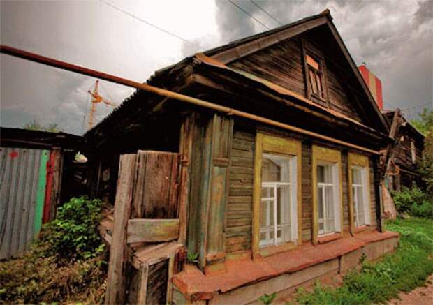 In Samara, the house where the Standing of Zoe took place, as well as several ot