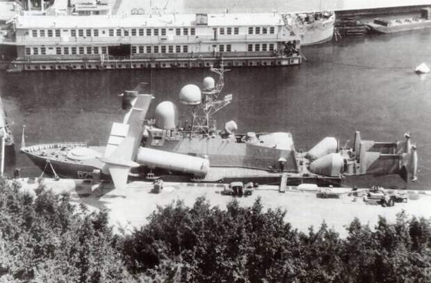 Корабль с гигантскими подводными крыльями. МРК проекта 1240 «Ураган»