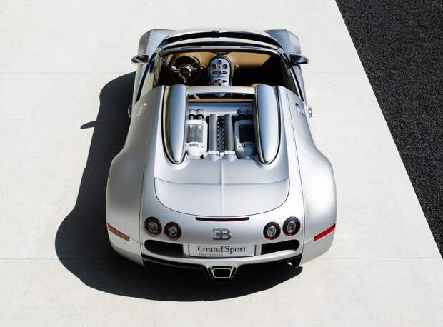 Первый прототип гиперкара Veyron Grand Sport 2008 года выпуска