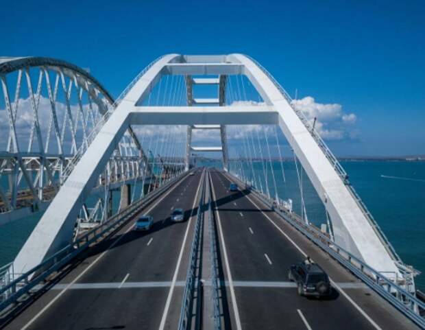 Трафик через Крымский мост вырос на 12% за праздники