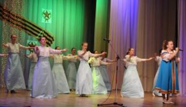 23 февраля в ДК Невьянска прошел фестиваль «Я люблю тебя, Россия!»