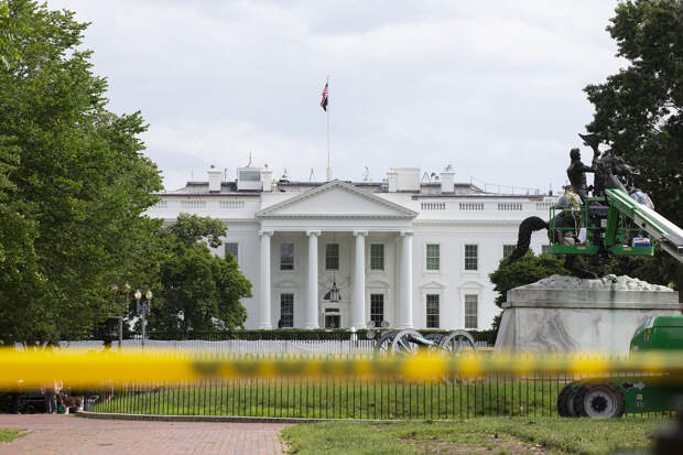 AP: Белый дом построит подземный центр досмотра посетителей на 3 тыс. кв. м