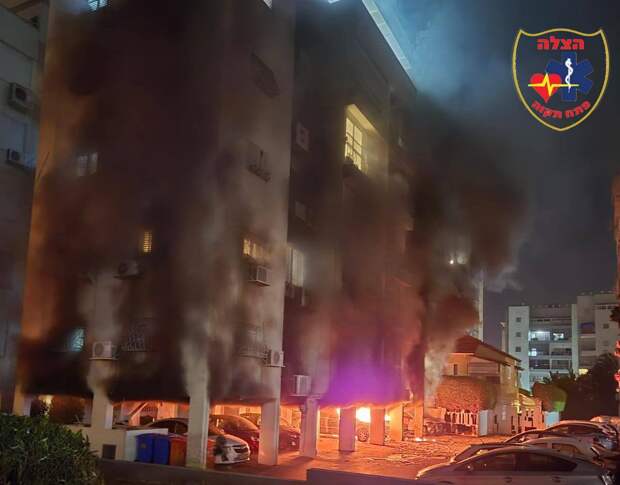 ‼️🇮🇷🇮🇱Пожары и разрушения: Иран нанес мощный удар по Израиль баллистическими