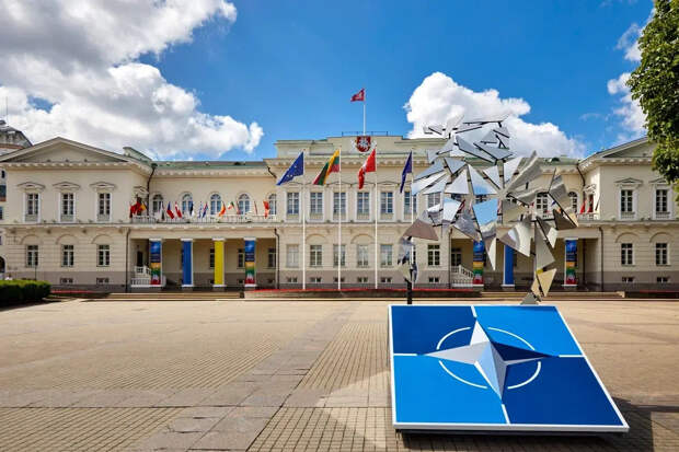 Может, русские примут обратно? Обнищавшая Литва считает потери