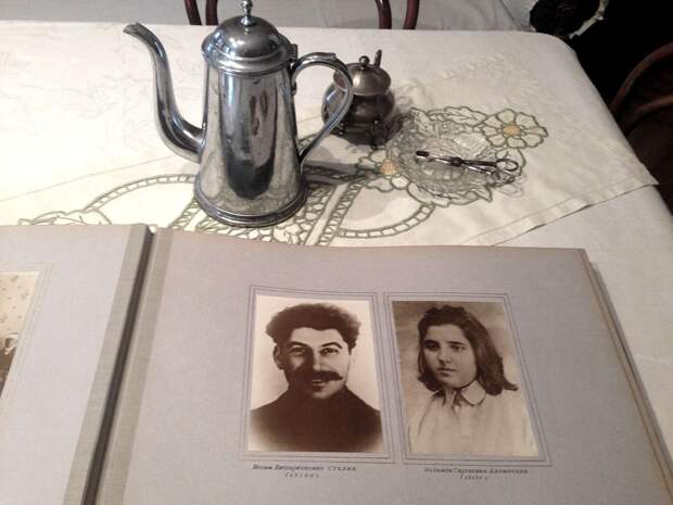 Сталины Сталины