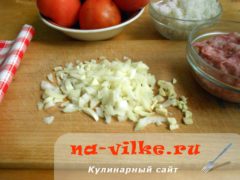 Фаршированные помидоры фаршем и рисом
