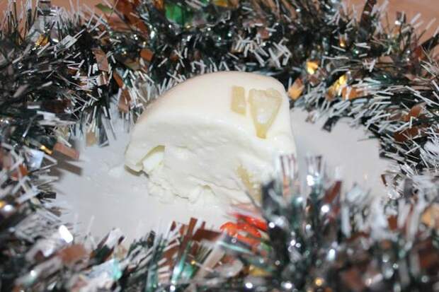 на кусочки)
