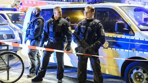 В немецком Мангейме неизвестный открыл стрельбу в лекционном зале