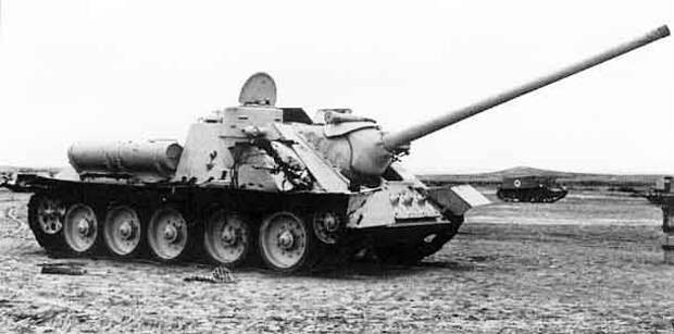 Су-100 в игре и в жизни