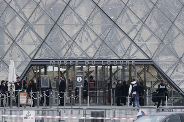 Музеи Франции подняли цены на билеты для туристов не из Евросоюза