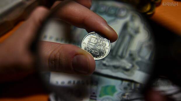 Эксперты прогнозируют рост цен на авиабилеты на 10% из-за снижения курса рубля Эксперты прогнозируют рост цен на авиабилеты на 10% из-за снижения курса рубля