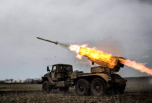 Военкоры сообщили о массированной атаке на энергоресурсы Украины