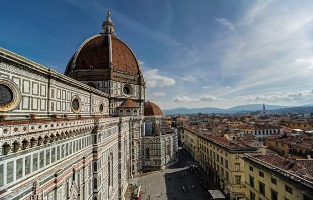 Флорентийский собор привлекает миллионы туристов со всего мира. /Фото:Martin Balo