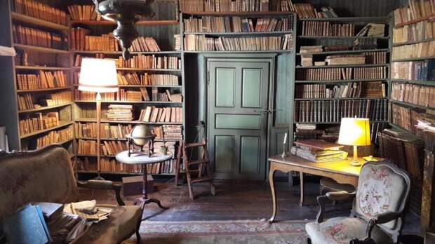 В бельгийском городке нашли частную библиотеку, куда никто не заходил 200 лет