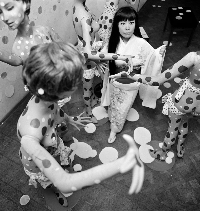 Яёи Кусама (9).jpg Яёи Кусама (9).jpg