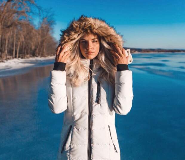 Аманда Страчан