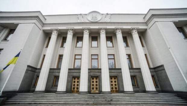 Депутаты Рады хотят узаконить двойное гражданство украинцев Депутаты Рады хотят узаконить двойное гражданство украинцев