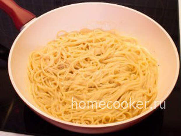 Паста «Карбонара» Spagetti s sousom Karbonara 300x225 Паста «Карбонара»