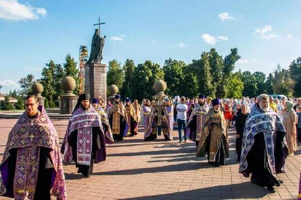 В Тамбов доставили крест-мощевик из Элистинской епархии