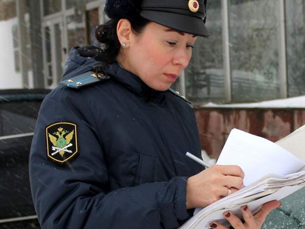 С жителя Смоленщины в принудительном порядке взыскали 200 000 рублей за разбитый в ДТП авто