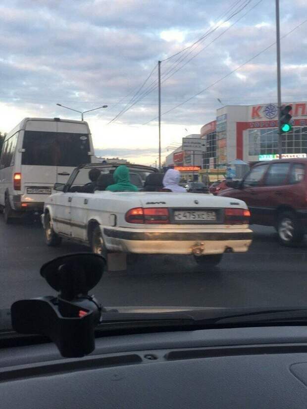 А это уже представительский класс. Совсем другой уровень комфорта автомобиль, ваз, волга, жигули, кабриолет, тюнинг, юмор