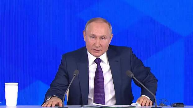 Эксперт по деловому этикету Грохотова раскрыла значение позы Путина на пресс-конференции