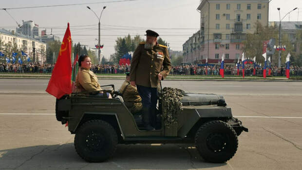 Прямая трансляция празднования Дня Победы в Барнауле