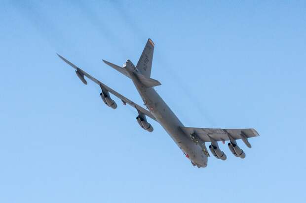США направят четыре стратегических бомбардировщика B-52 в Великобританию для обучения с союзниками по НАТО