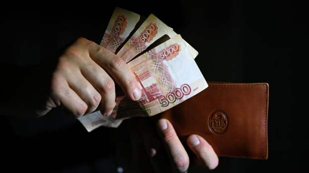 Юрист Хаминский пояснил, когда нужно возвращать долг за умершего супруга