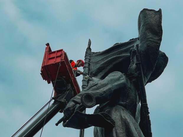 Во Владивостоке проведут комплексную уборку на 22 памятниках