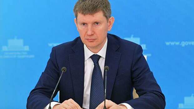 Министр экономического развития РФ Максим Решетников во время брифинга Министр экономического развития РФ Максим Решетников во время брифинга