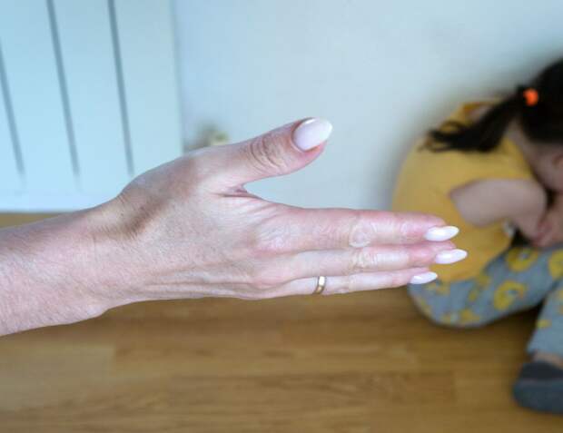 На Сахалине мать полтора года держала взаперти 11-летнюю дочь