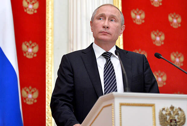 Президент России Владимир Путин во время совместного с президентом Армении Сержем Саргсяном подхода к прессе по итогам встречи в Кремле