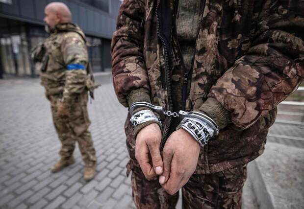 Российские военные потребовали прекратить обмен пленных бойцов «Азова»*