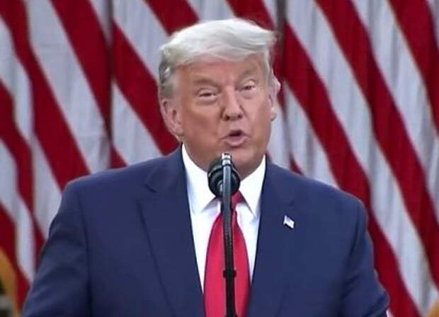 Дональд Трамп стал полностью седым