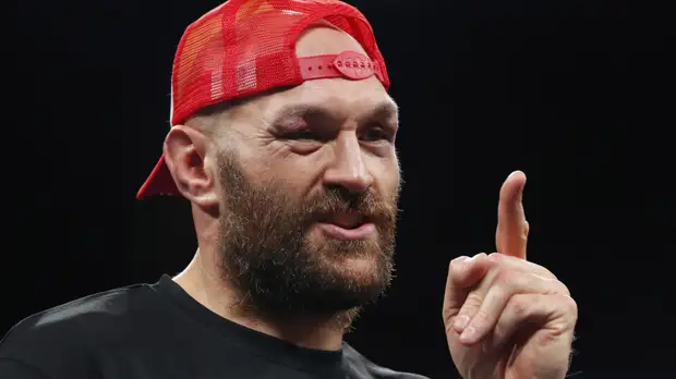 Фьюри: хочу межгендерный бой с высокой и красивой боксёршей