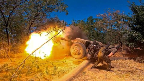 Боевые действия в зоне СВО. Обложка © ТАСС / Пресс-служба Минобороны РФ
