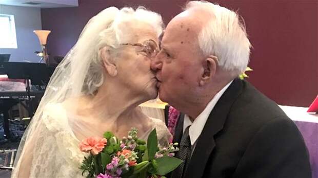 Картинки по запросу невеста 60 лет