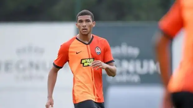 Мампасси — о переходе в «Локомотив»: в январе присоединюсь к новой команде