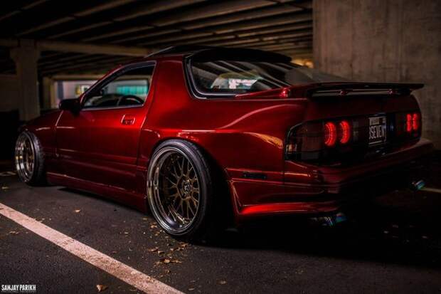 Mazda RX-7... Mazda RX-7...