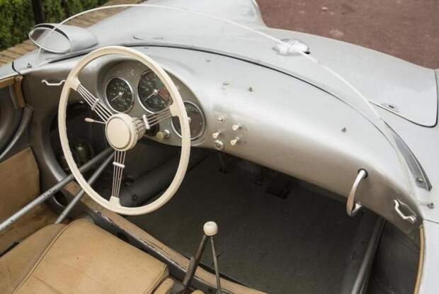 Porsche 550 RS Spyder 1956 года продан за рекордные 6 миллионов долларов porsche, аукцион, олдтаймер, ретро авто
