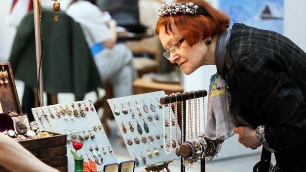 «Важно не уйти в сферу ширпотреба, чтобы сохранить свои особенности, свое лицо»