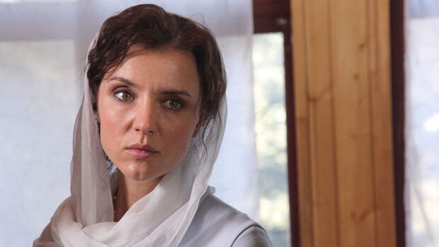 Актриса Ксения Алферова рассказала, что потеряла двоих детей от Бероева