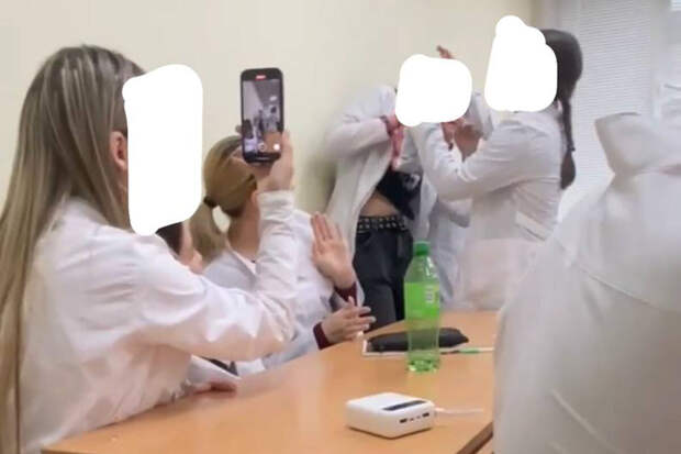 В Казани студентку на занятиях ударили шокером и пытались поставить на колени