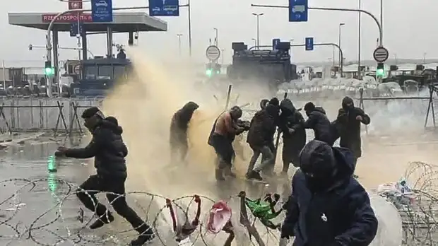 Генпрокурор Белоруссии: Польша применила против мигрантов пестициды